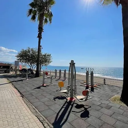 Apartment Center 1+1 Garden Floor Sea 200m *